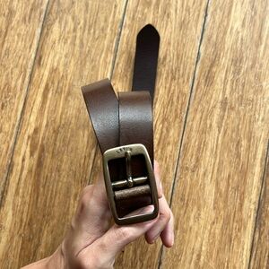 LEVI'S BROWN LEATHER BELT